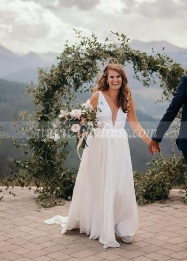 2022 Summer Chiffon Wedding Dresses with Deep V-neckline