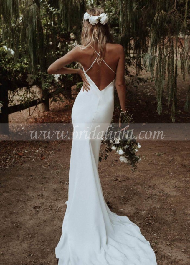 V-neckline Backless Simple Boho Wedding Dresses 2023