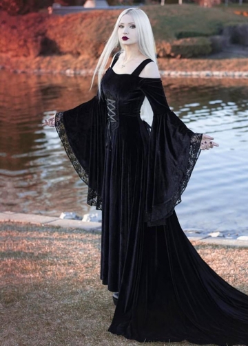 Black Velvet Wedding Dress Flared Sleeves A Line Trailing Arab Dubai Bridal Dress