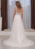 Appliqued Lace Beach Wedding Gowns with V-Neckline