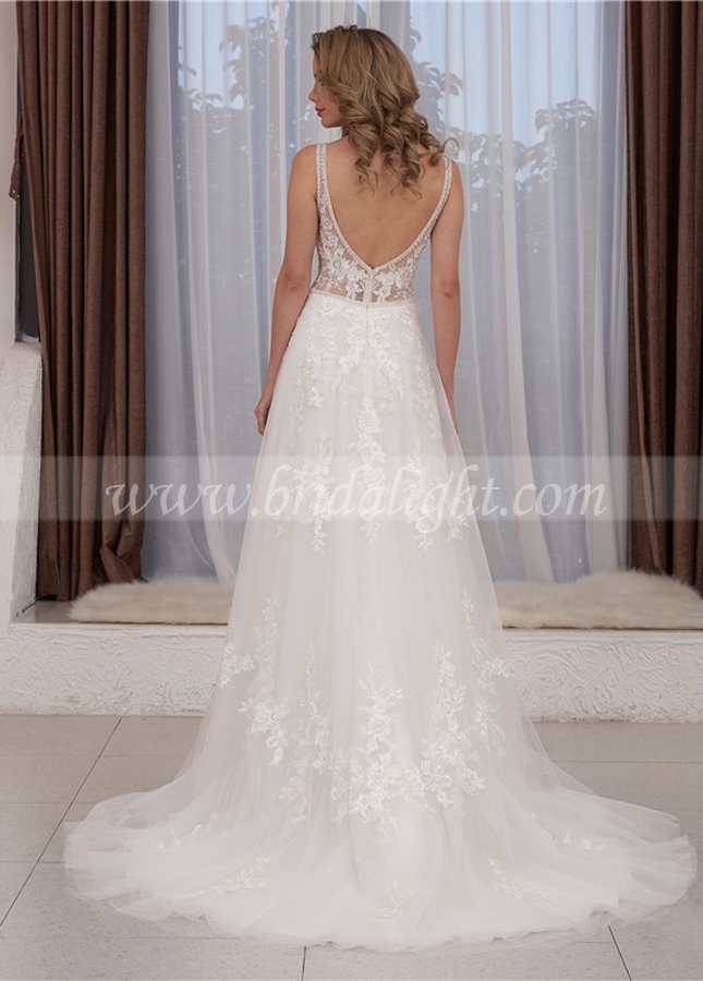 Appliqued Lace Beach Wedding Gowns with V-Neckline