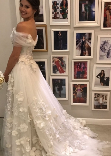 Appliques 3D Flowers Wedding Dresses Off-the-shoulder