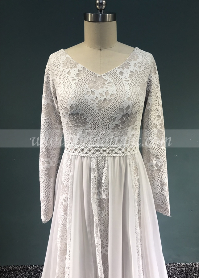Boho Lace Chiffon Ivory Beach Wedding Dress with Long Sleeves