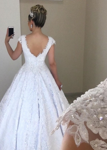 Brazilian Style Lace Bride Dresses Wedding 2022 with Beaded V-neckline