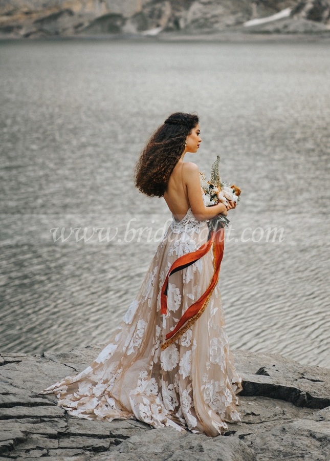 Bohemian Wedding Dresses Lace Emboridery Fashion Bridal Gowns