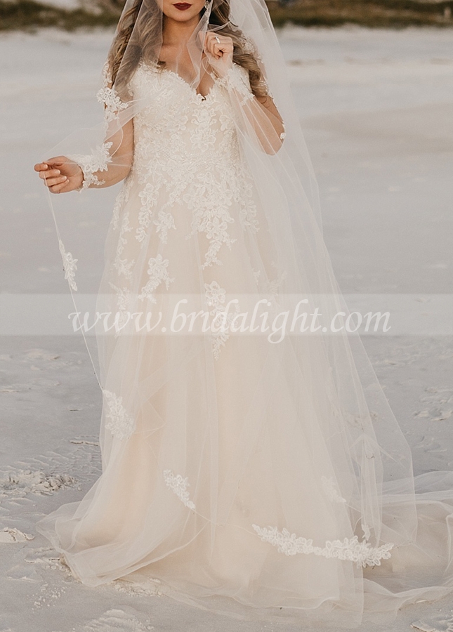 Boho Wedding Dresses V-Neck Lace A-Line Tulle Beach Wedding Gowns Long Sleeves
