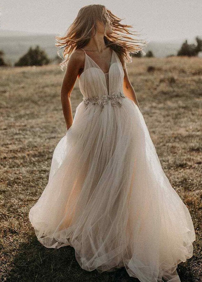 Bohemian Wedding Dresses Tulle Deep V Beads Backless Beach Boho Elegant Country Style Bridal Gowns Nude Dress