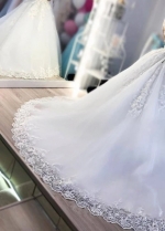 Ball Gown Long Sleeves Lace Wedding Dresses Illusion Neck Bridal Dress with train