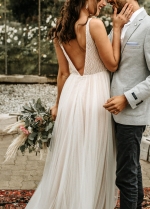 Boho Simple Tulle Wedding Dress A-line Long Bridal Dress With Sweep Train
