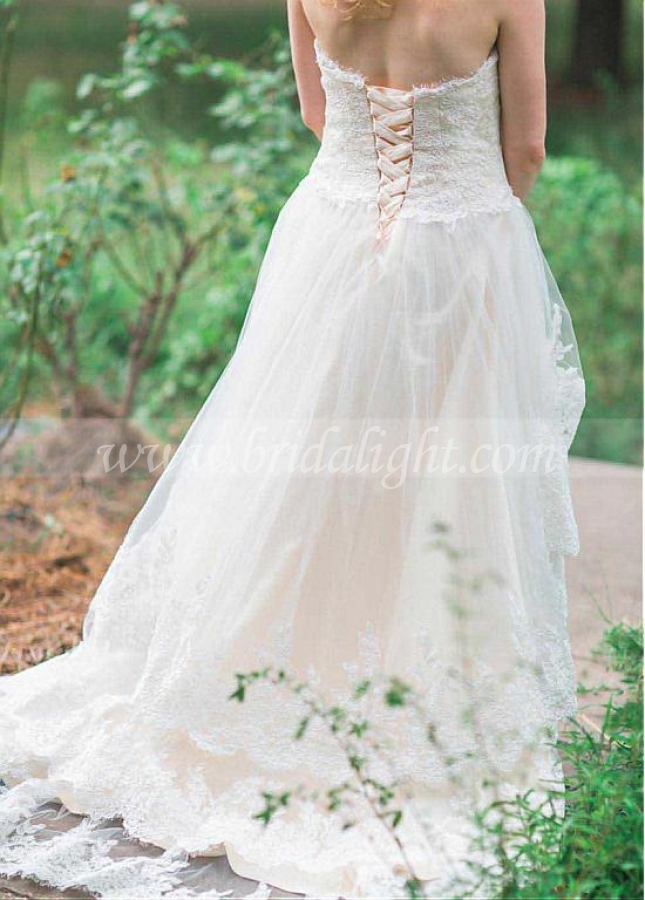 Country Style Corset Wedding Dress with Layers Lace Skirt