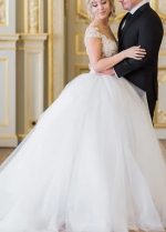 Cap Sleeves Lace Tulle Wedding Dress Ball Gown