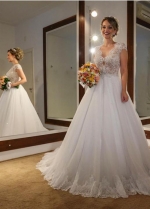 Classic Lace Capped Sleeves Wedding Dresses with Tulle Train