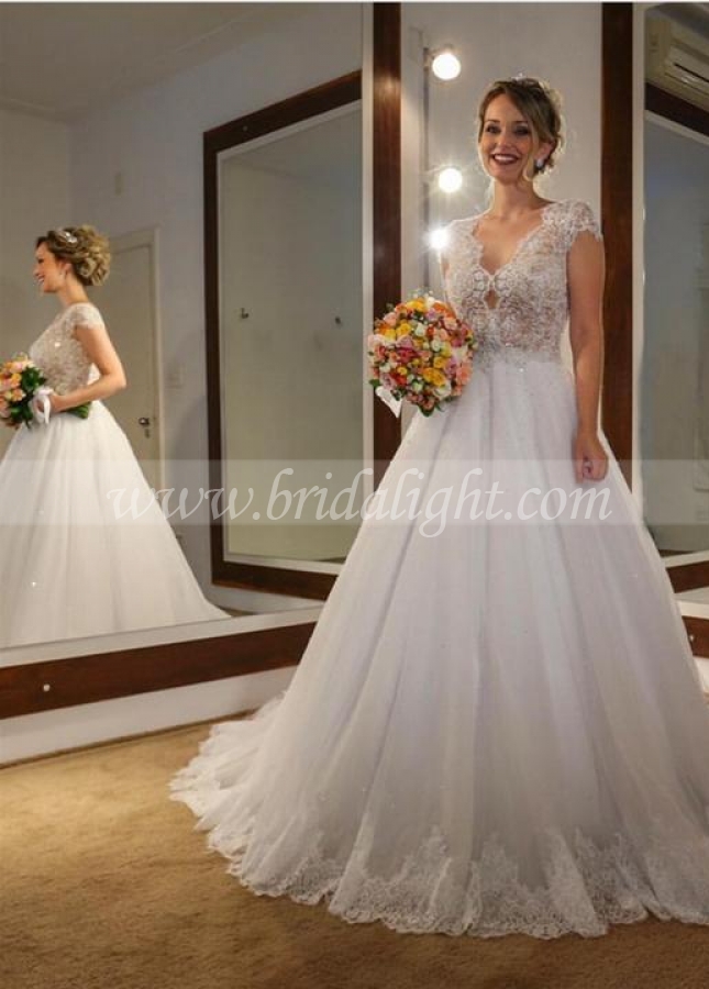 Classic Lace Capped Sleeves Wedding Dresses with Tulle Train