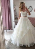 Classic Lace Strapless Sweetheart Bridal Gown with Tulle Skirt