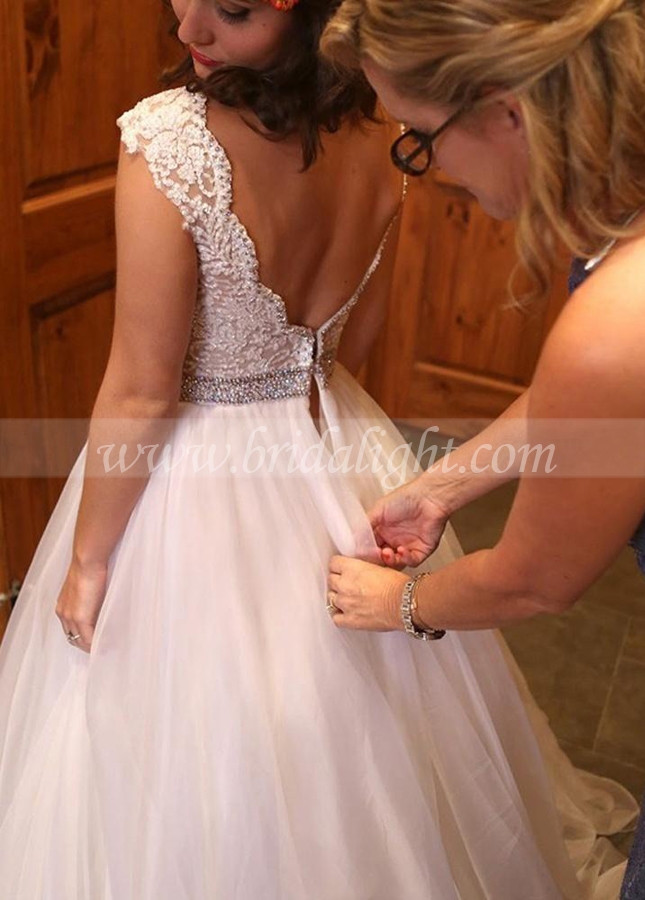 Classic Open Back Lace Tulle Wedding Dresses