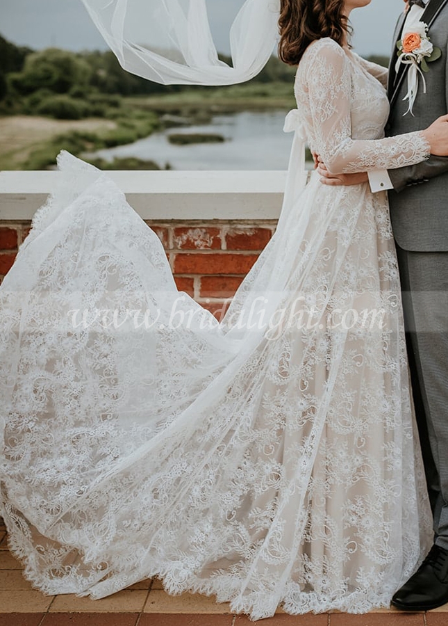 Dreamed Lace Wedding Dresses with Cutout Back