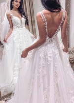 Dramatic V-neck A-line Bohemian Bridal Gowns