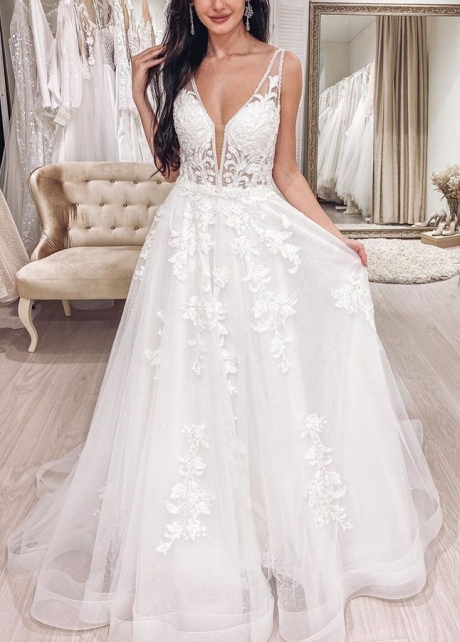 Dramatic V-neck A-line Bohemian Bridal Gowns