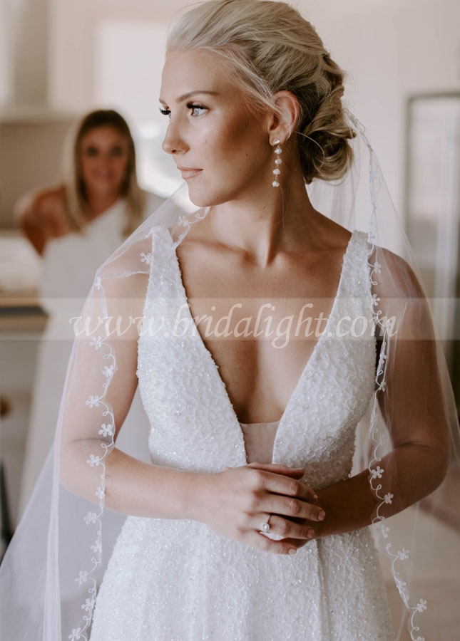 Deep V-Neck A Line Wedding Dresses Beading Sparkly Luxury Bridal Gowns Sexy Backless Vestido de noivas