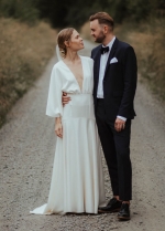 Deep V-Neck Wedding Dresses Flare Sleeve