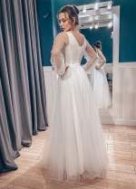 Floor Length Long Sleeves Wedding Dress with Tulle Skirt