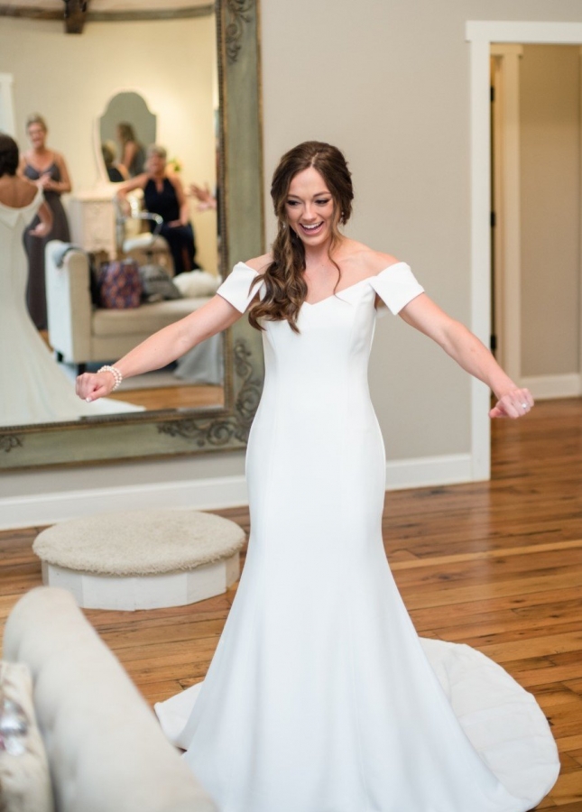 Fit&Flare Simple Bridal Dress with Off-the-shoulder