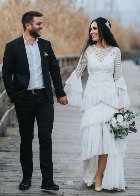 Flare Sleeve Wedding Dresses V-Neck Bohemian Bridal Gowns