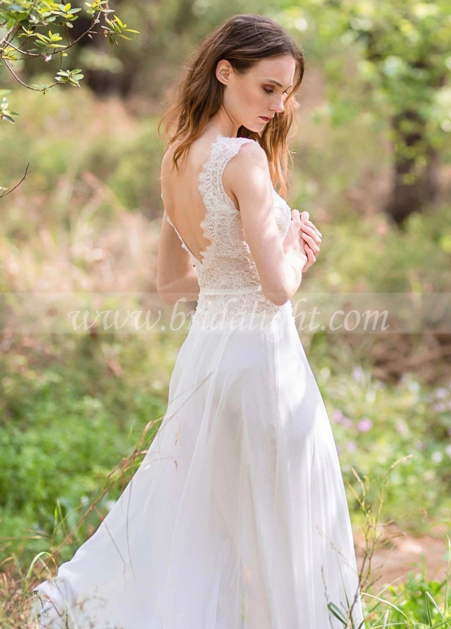 Gentle Lace Garden Wedding Dresses with Chiffon Skirt