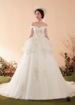 Gorgeous Appliques Lace Chapel Train A-Line Wedding Dress 2022