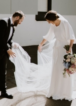 Half Sleeve Crepe Wedding Dresses O-Neck Simple Elegant Bridal Gowns