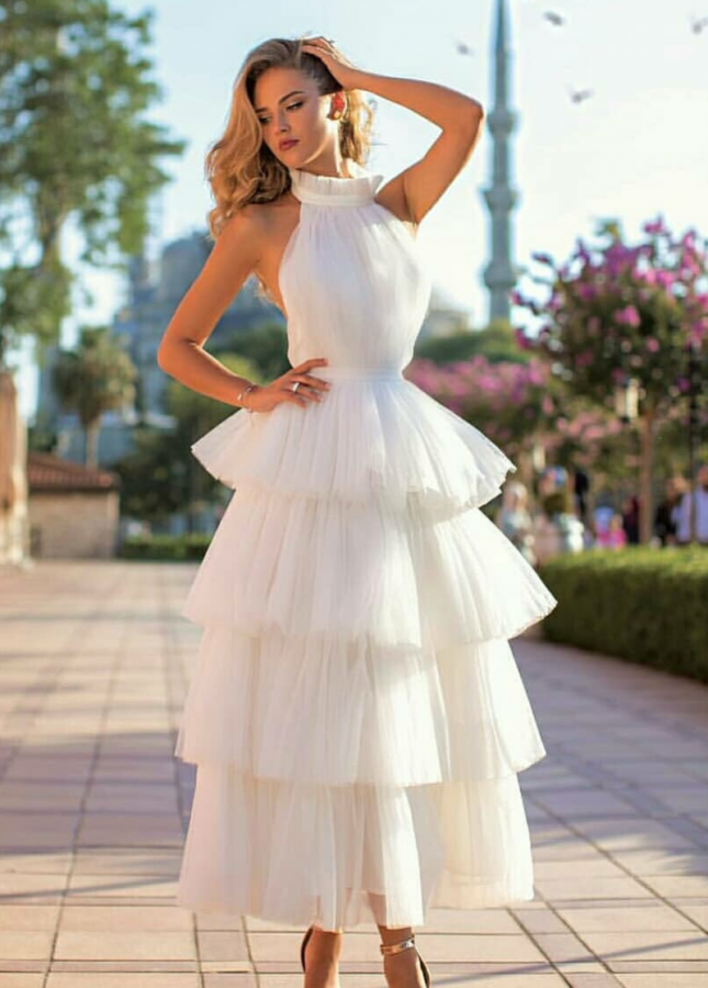 Ivory Tulle Wedding Dresses with Tiered Skirt