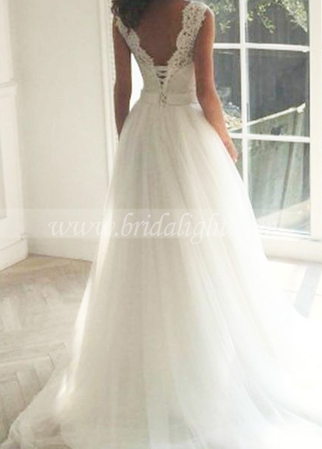 Ivory Tulle Skirt Wedding Gown with Lace Sleeveless Bodice