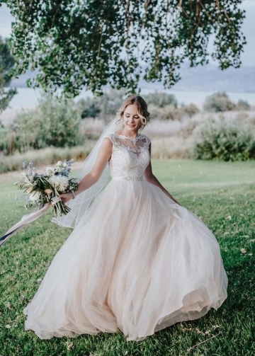 Illusion Neckline Lace Bride Dress with Tulle Skirt