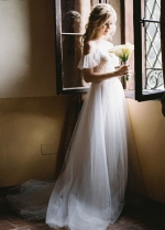 Ivory Lace Tulle Wedding Dresses Off The Shoulder Bohemian Bridal Gowns