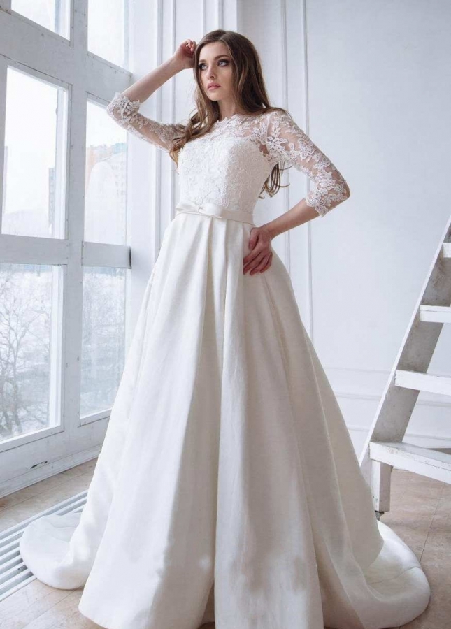 Lace 3/4 Sleeves Wedding Dresses with Satin Skirt