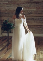 Lace Tulle Boho Off-the-shoulder Wedding Dresses with Buttons Down Back