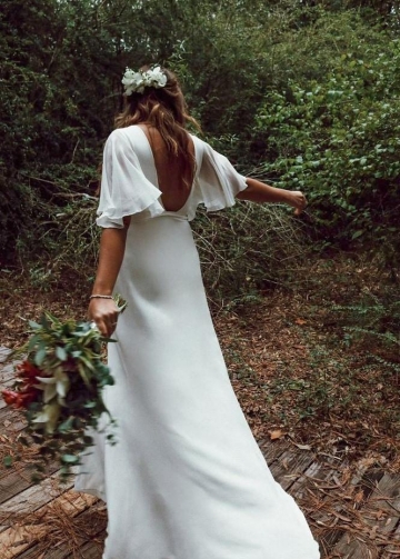 Loose Sleeves Boho Bridal Dress with Plunging Neckline
