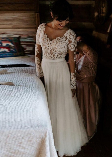 Long Sleeves Bride Wedding Gown with Tulle Skirt