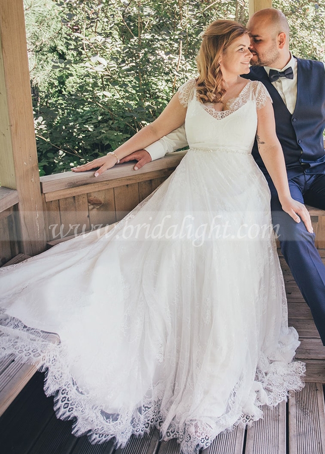 Lace A-line Outdoor Wedding Gown Plus Size Women