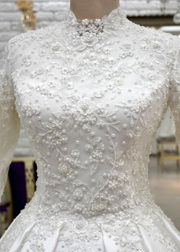Long-sleeved Muslim High Collar Wedding Gowns with Lace Pearls