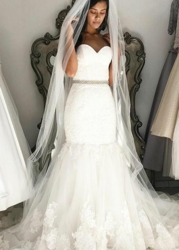 Lace Sweetheart Sheath Wedding Gown with Jewelry Belt Sash
