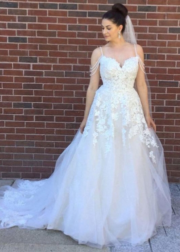 Lace Applique Chapel Train Tulle Wedding Gowns