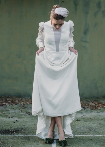 Long Sleeve Ivory Wedding Dresses Loose Sleeve A Line Bridal Gowns Open back Vestido De Noivas