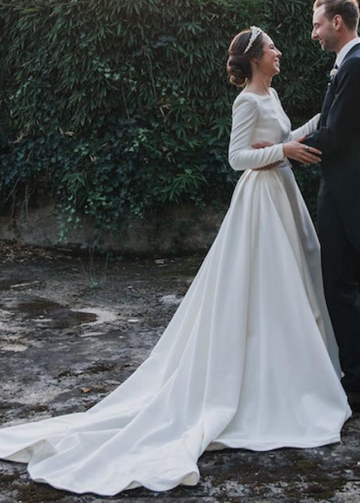 Long Sleeve Simple Satin Wedding Dresses Bateau Neck A Line Bridal Gowns Backless Elegant Bridal Gowns Chic Noivas