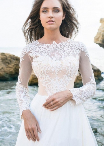 Long Sleeved Beach Lace Wedding Dresses