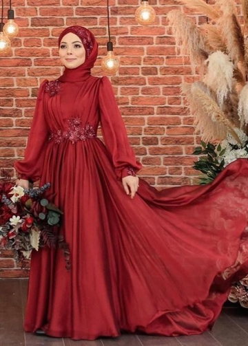 Long Sleeves Muslim Wedding Dresses Burgundy Chiffon High Neck A Line Arabic Dubai Wedding Gown