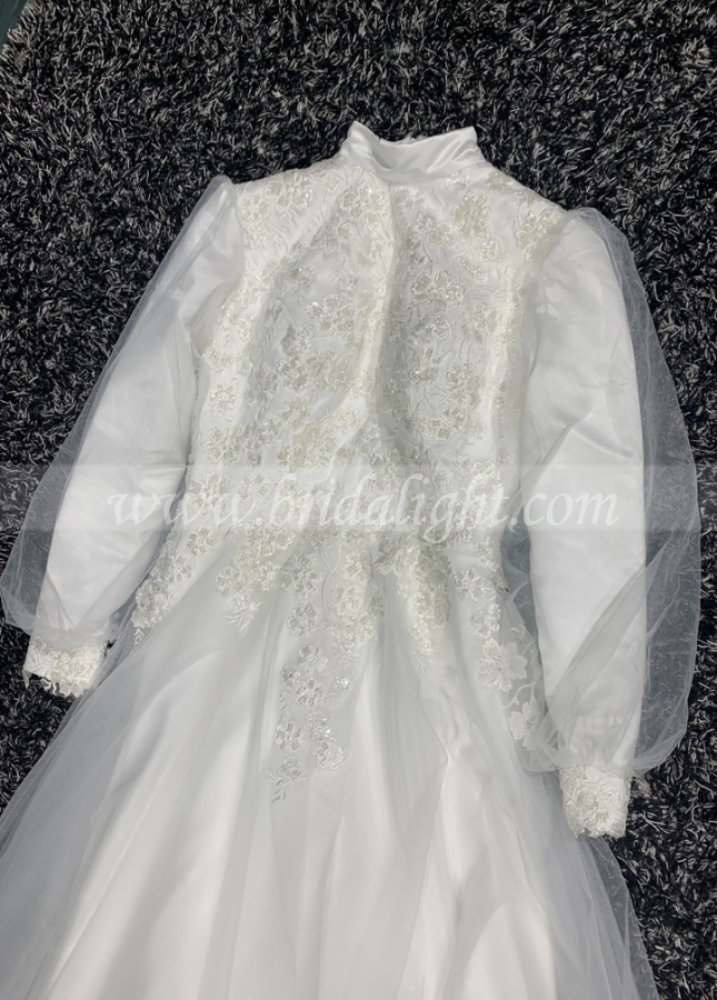 Long Sleeves Elegant Tulle A-line Muslim Wedding Dresses
