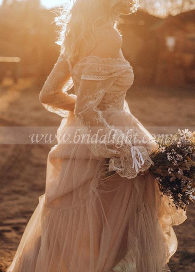 Nude Champagne Country Wedding Dresses Long sleeve V-Neck Bridal Gowns Robe de Soriee Chic Bohemian Noivas