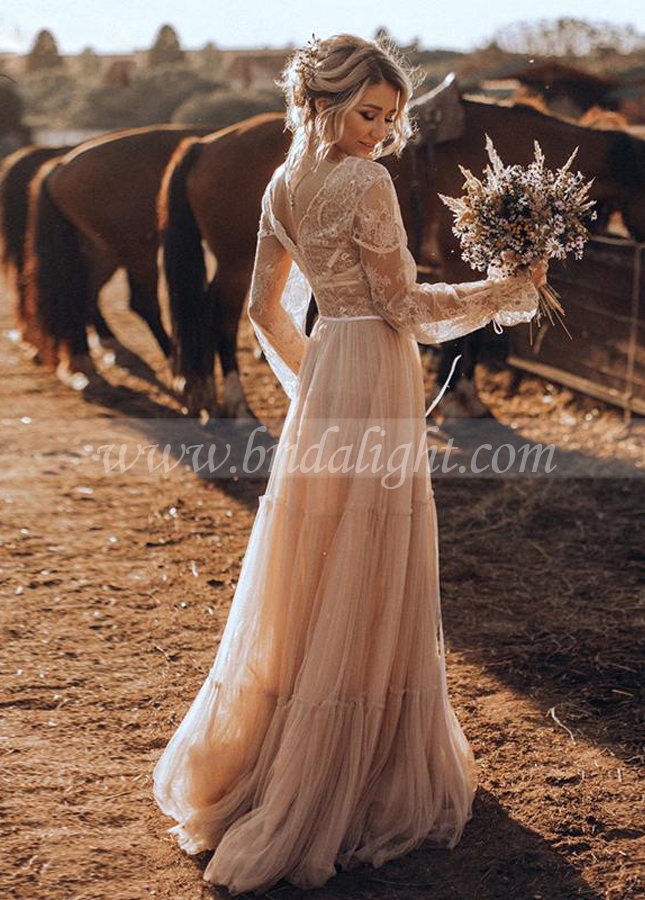 Nude Champagne Country Wedding Dresses Long sleeve V-Neck Bridal Gowns Robe de Soriee Chic Bohemian Noivas