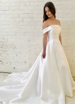 Off-the-shoulder Satin Bridal Wedding Gowns with Off-the-shoulder Neckline